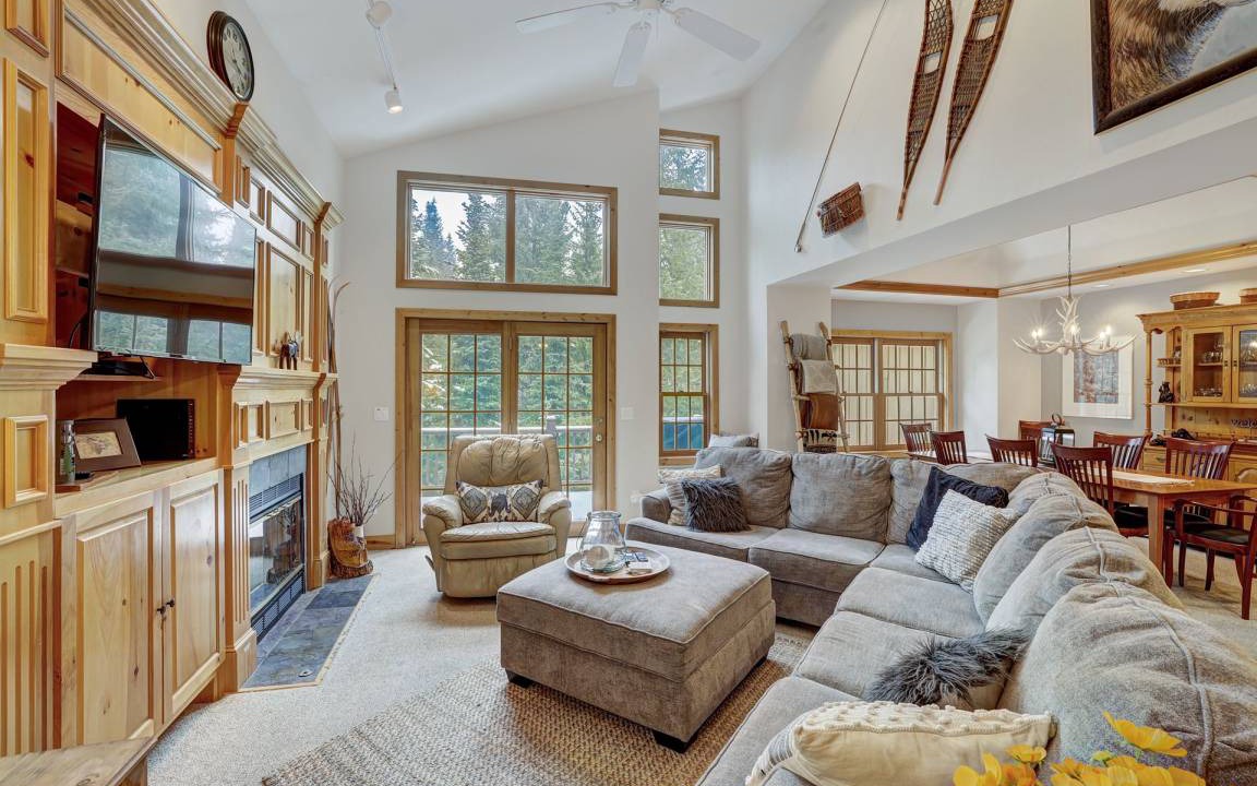 Peak 8 House | 204 m² House ∙ 3 bedrooms ∙ 7 guests