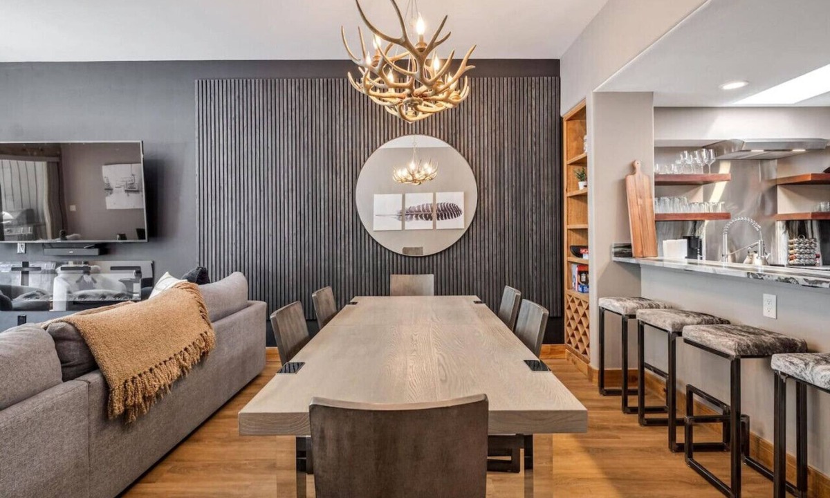Eagle-Vail Condo | 3 Bed/2 Bath Central Upscale Home near BC & Vail