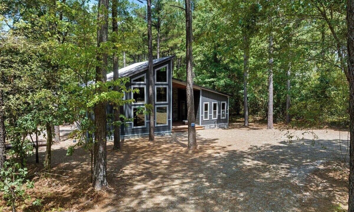 Pickens Cabin | 3 King Suites, Fire Pit, Hot Tub, Pets, ATV Trails
