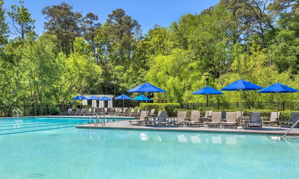 Sea Scape Hotel | 3 Serene 1BR Suites: Kitchen & Nature Views near Kitty Hawk Woods Reserve