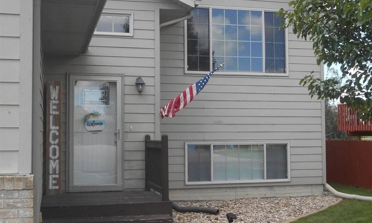 Sioux Falls House | 3Bed 2Bath Full Kitchen Family Neighborhood