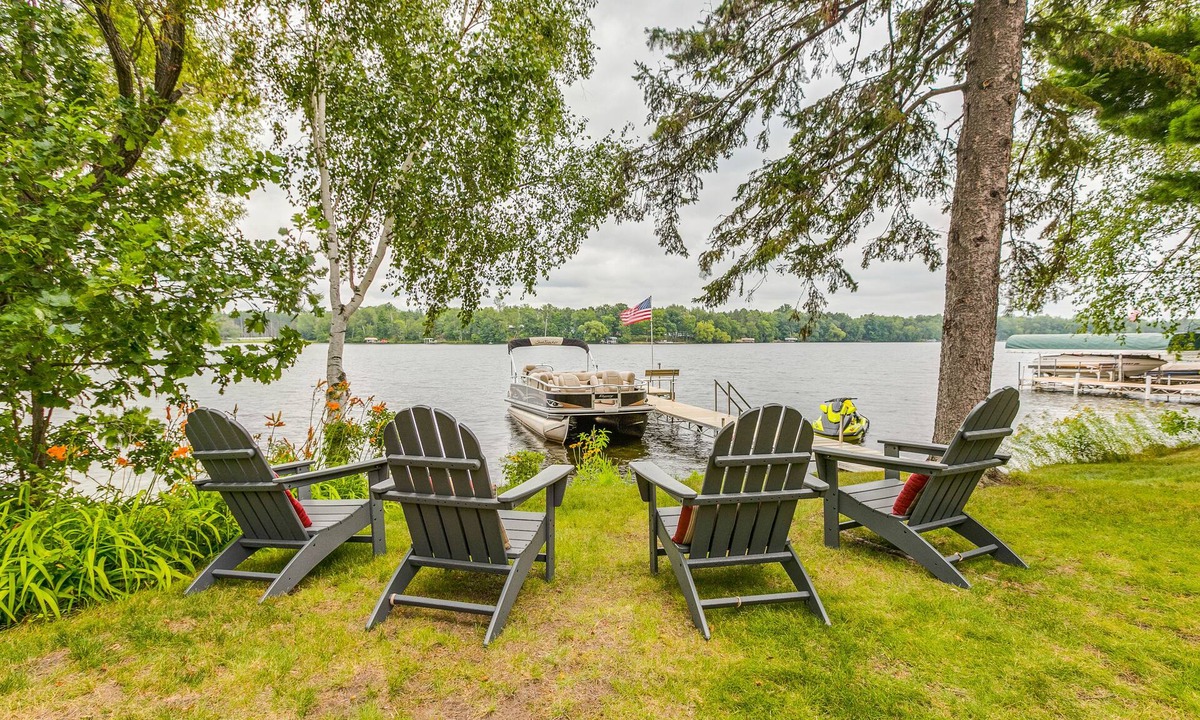 Hillman House | 5 ⭐️ Lake Life Vacation with all the amenities.