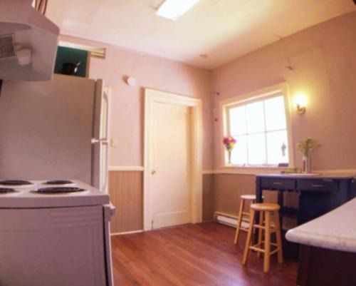 Broadway House | A-Capital Hill Hideaway