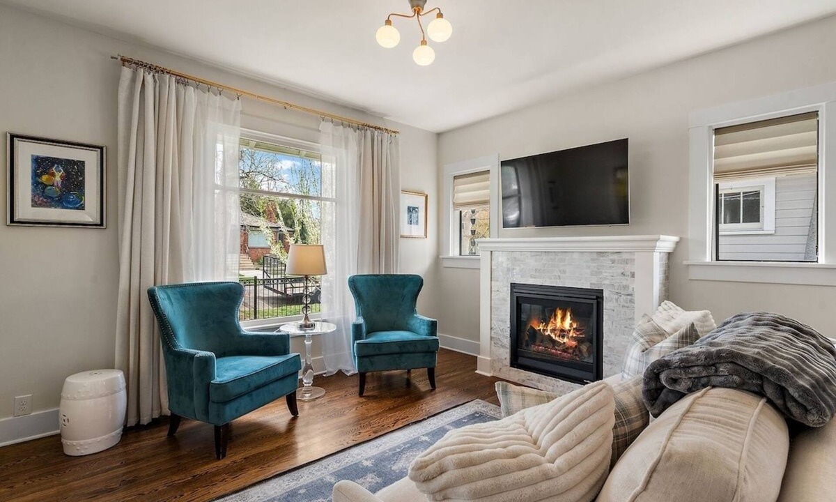 Harrison Boulevard House | A Historical Stay by Host Boise Awaits - Quick Walk To Hyde Park