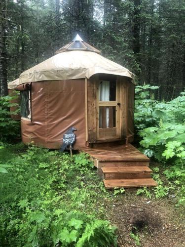 Bear Creek Other | Alaskan Glamping Yurt in Seward for an Eco-Adventure