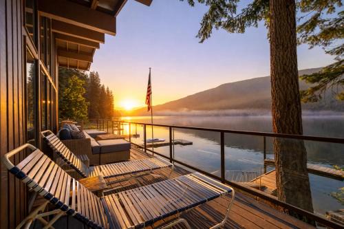 Leavenworth House | All About the Lake by NW Comfy Cabins