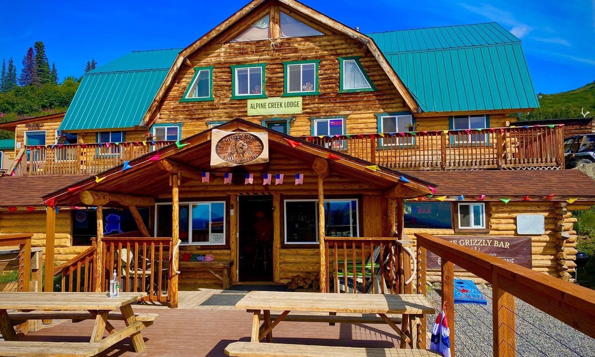 Cantwell Cabin | Alpine Creek Lodge-Denali Highway