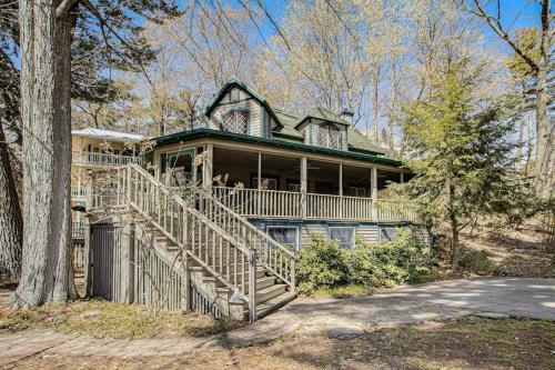 Saugatuck House | Anna's Cottage