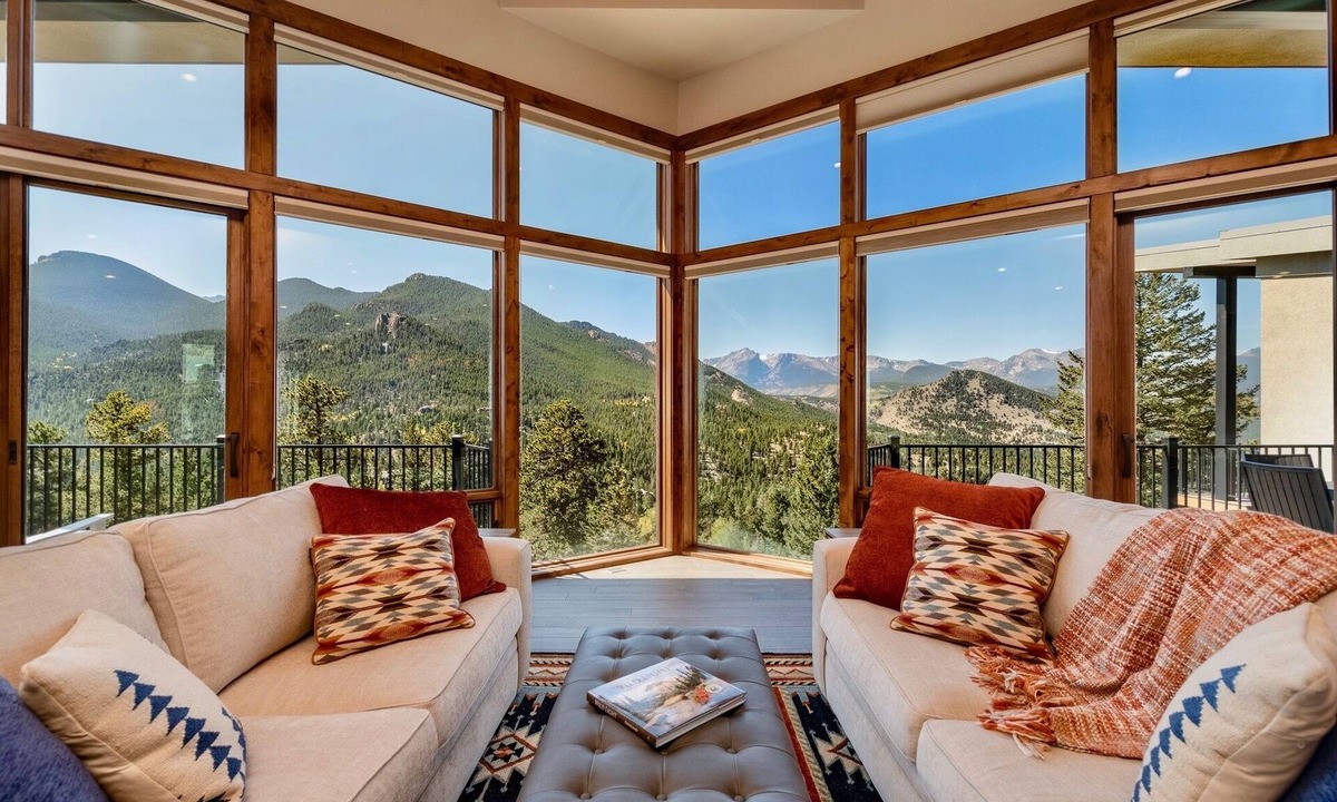 Estes Park House | Azure Vista Vacation Home At Windcliff 3 Bedroom Home by Redawning
