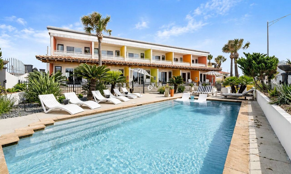 San Jacinto Condo | Beachfront Condo | Pool + Hot Tub | Near Seawall