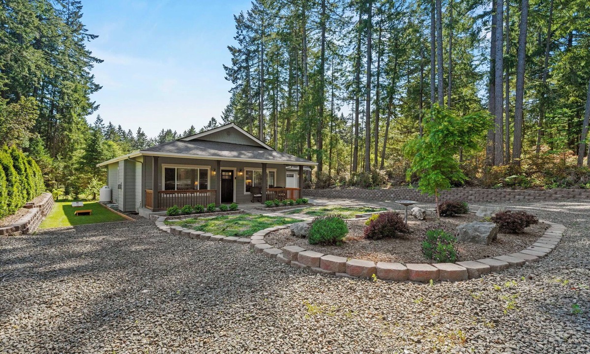 Artondale House | Beautiful new build home in historic Gig Harbor Wa.