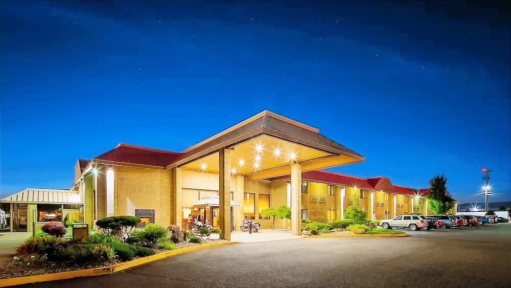 Buena Hotel | Best Western Plus Ahtanum Inn
