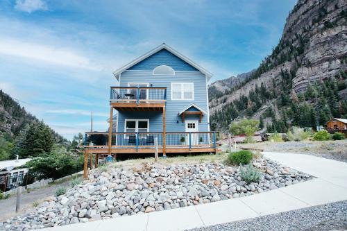 Ouray House | Big Blue Basecamp in Ouray CO
