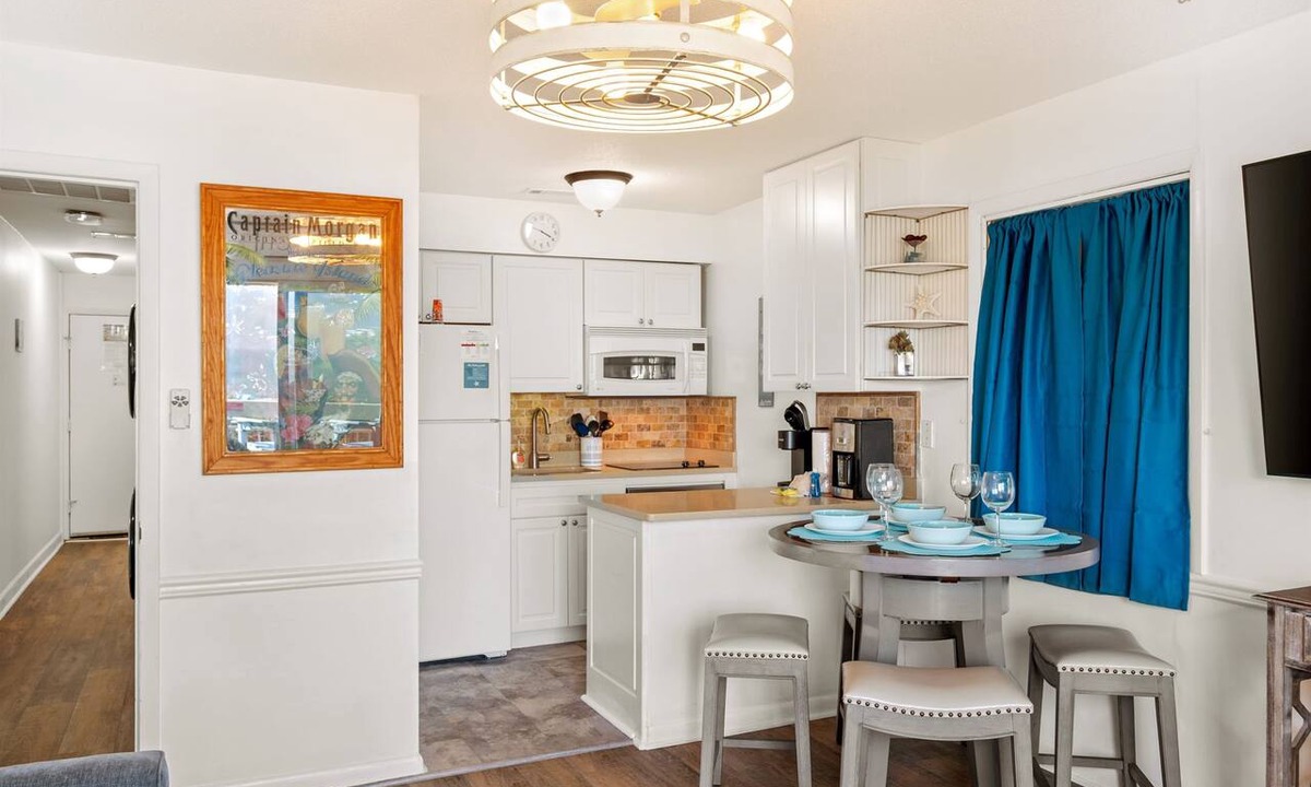 North Forest Beach Apartment | Breakers 324 Oceanfront Hilton Head Condo Direct Beach Access