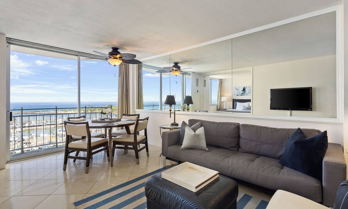 Waikiki Condo | Breathtaking Ocean and Yacht Harbor Views! #1482