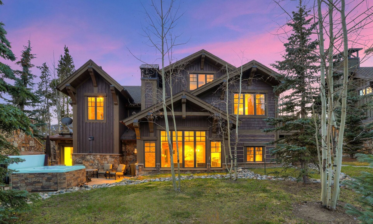 Peak 8 Villa | Breckenridge 32 - Four Bedroom Villa, Sleeps 10