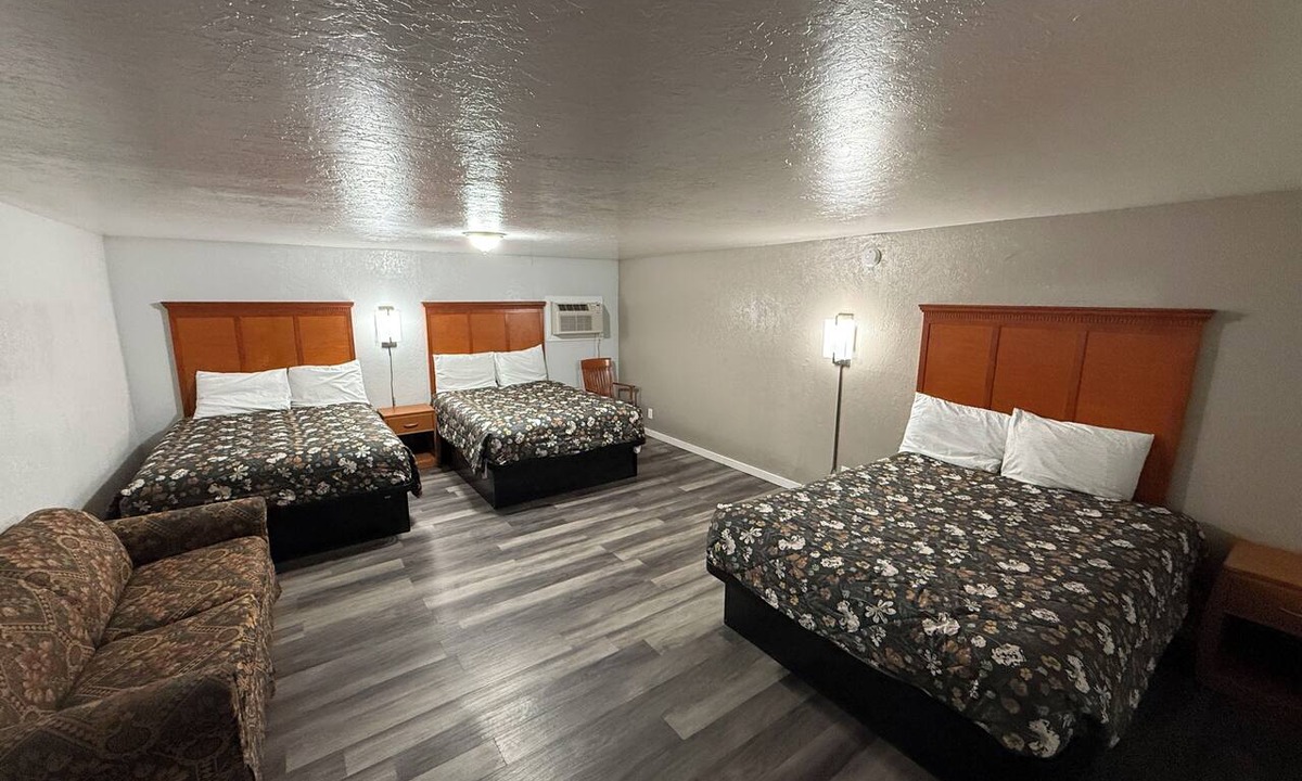 Old Farm District Hotel | Budget Inn Bend