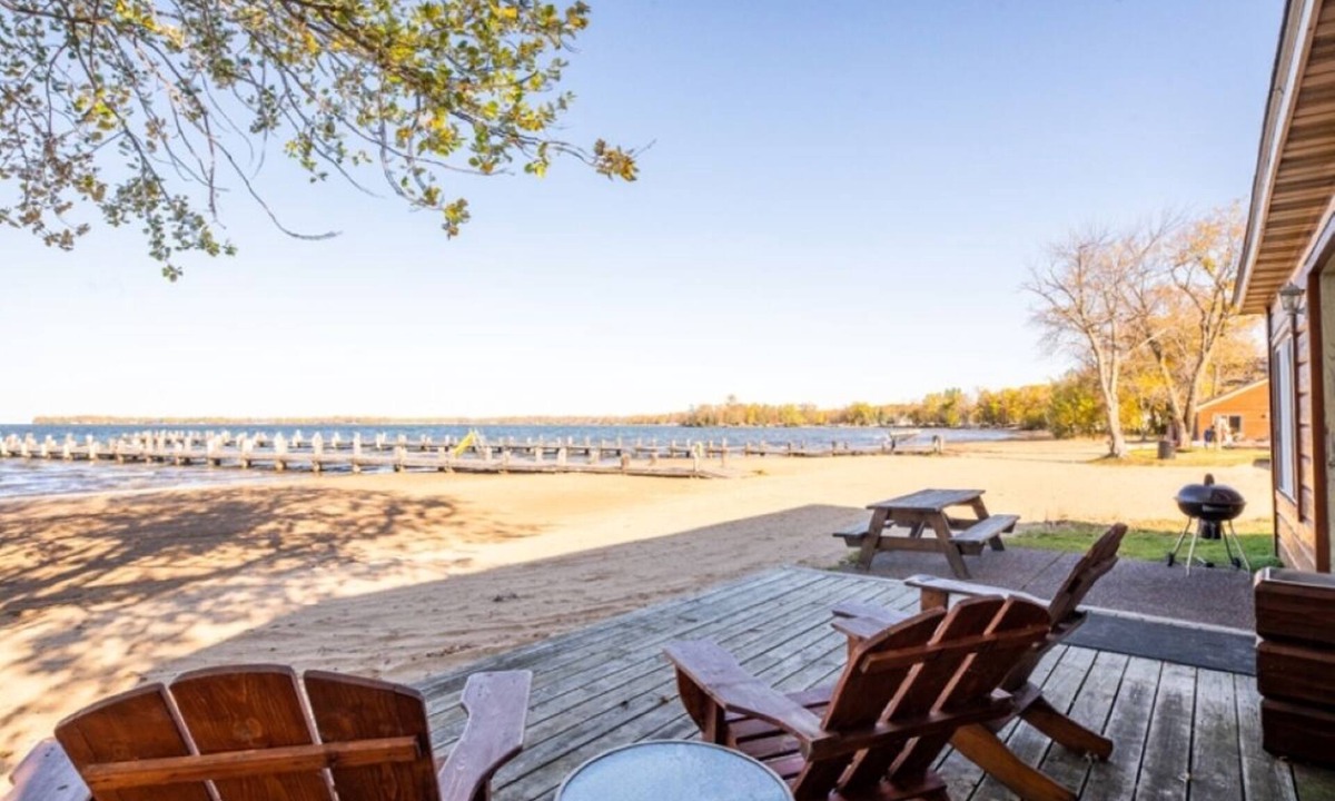 Isle Cabin | Cabin 5 Beachfront Bliss on Mille Lacs Lake!