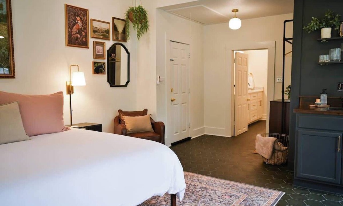 Conway Apartment | Caldwell Studio - Walk Downtown - 1 mi UCA