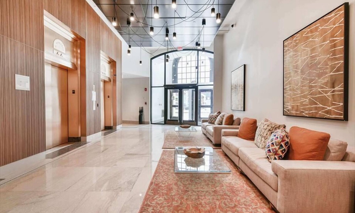 Chinatown Apartment | Centralized Downtown Studio | Great Amenities | Near Tufts