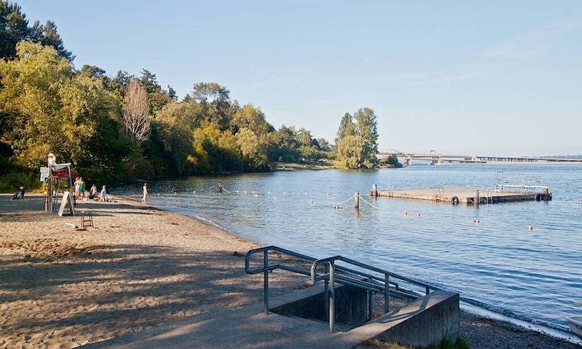 Mount Baker House | Charming Hideaway Close to Light Rail and Lake