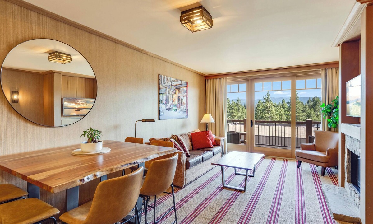 Cle Elum Condo | Charming Suncadia Wilderness Lodge with Modern Amenities and Pool Hot Tub Access