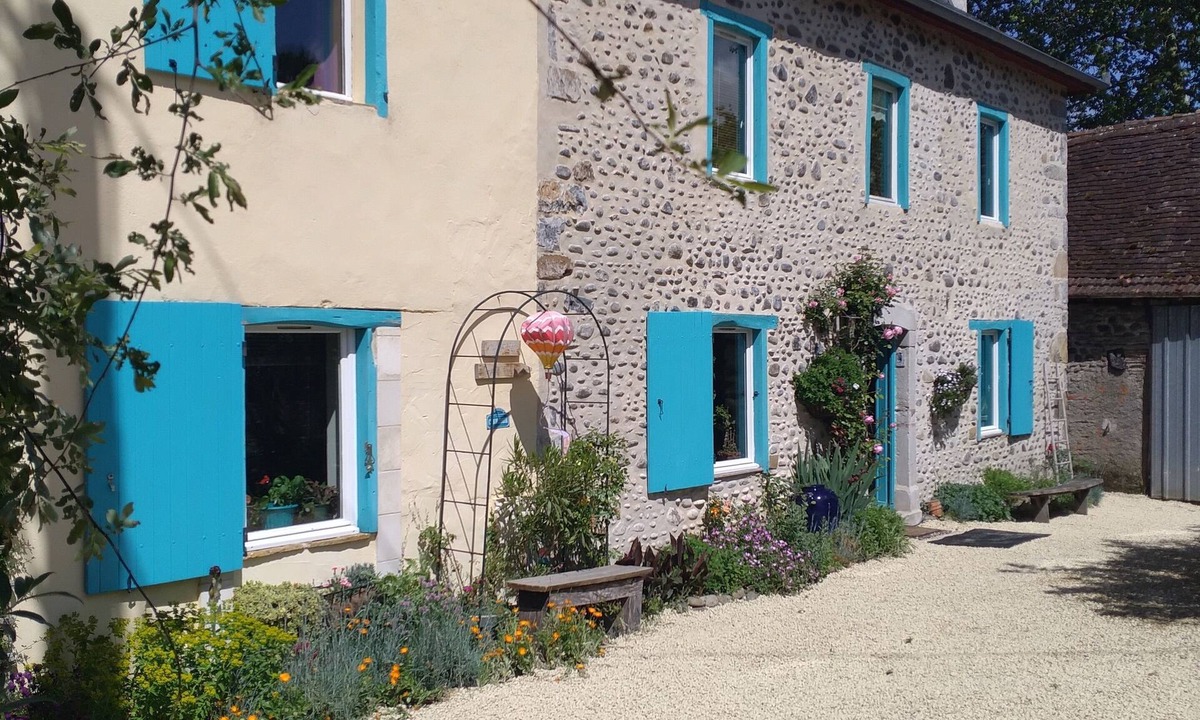 Charritte-de-Bas House | Charming Village House