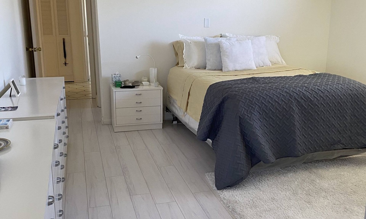 Margate Condo | Chic, Cozy, Clean & Zen in Paradise