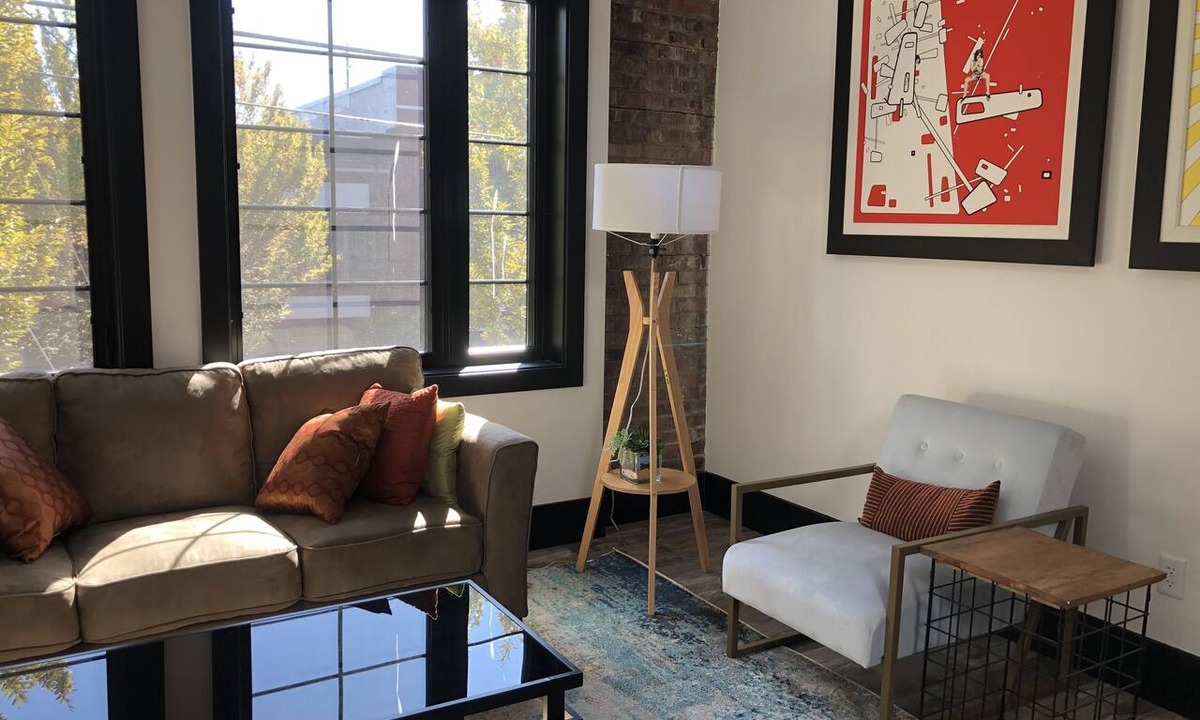 Olympia Apartment | Chic Modern Luxury - 1 bdrm apartment downtown