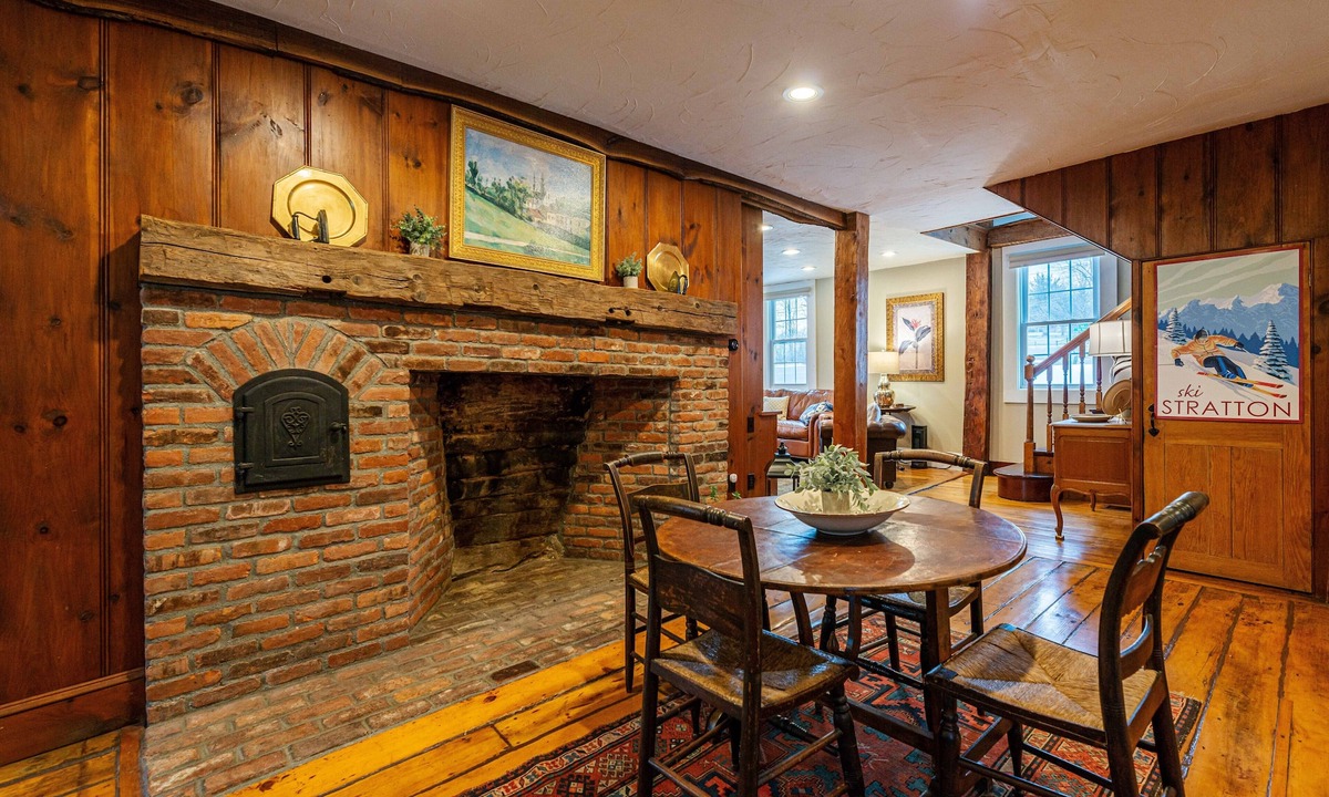 Manchester Center House | Colonial Escape in Manchester, Vermont
