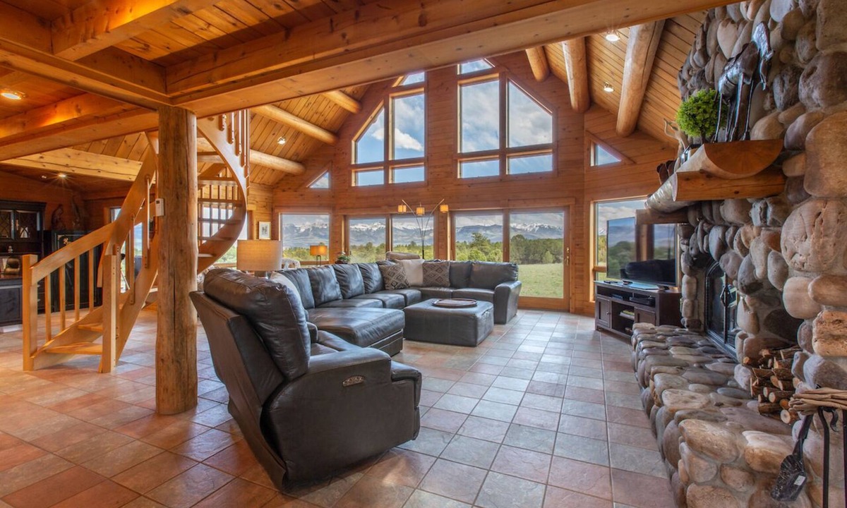 Ridgway House | Colorado Luxury Log Home | 40 Private Acres | A/C | Views | STR2025-009