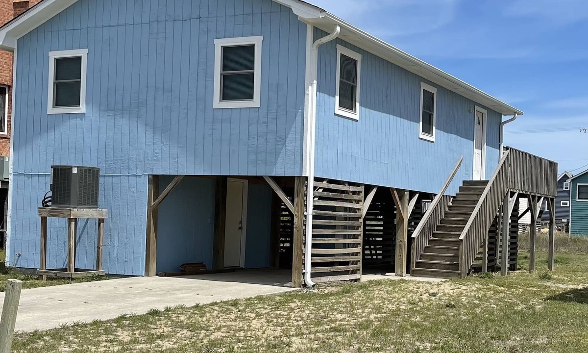 Kitty Hawk Cottage | Comfortable OBX Beach Box Cottage ~ Ocean views, 2 min walk to the beach!