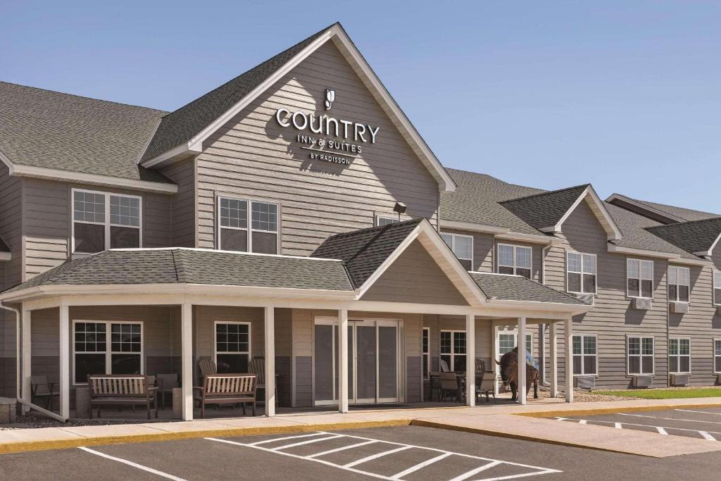 Buffalo Hotel | Country Inn & Suites by Radisson, Buffalo, MN