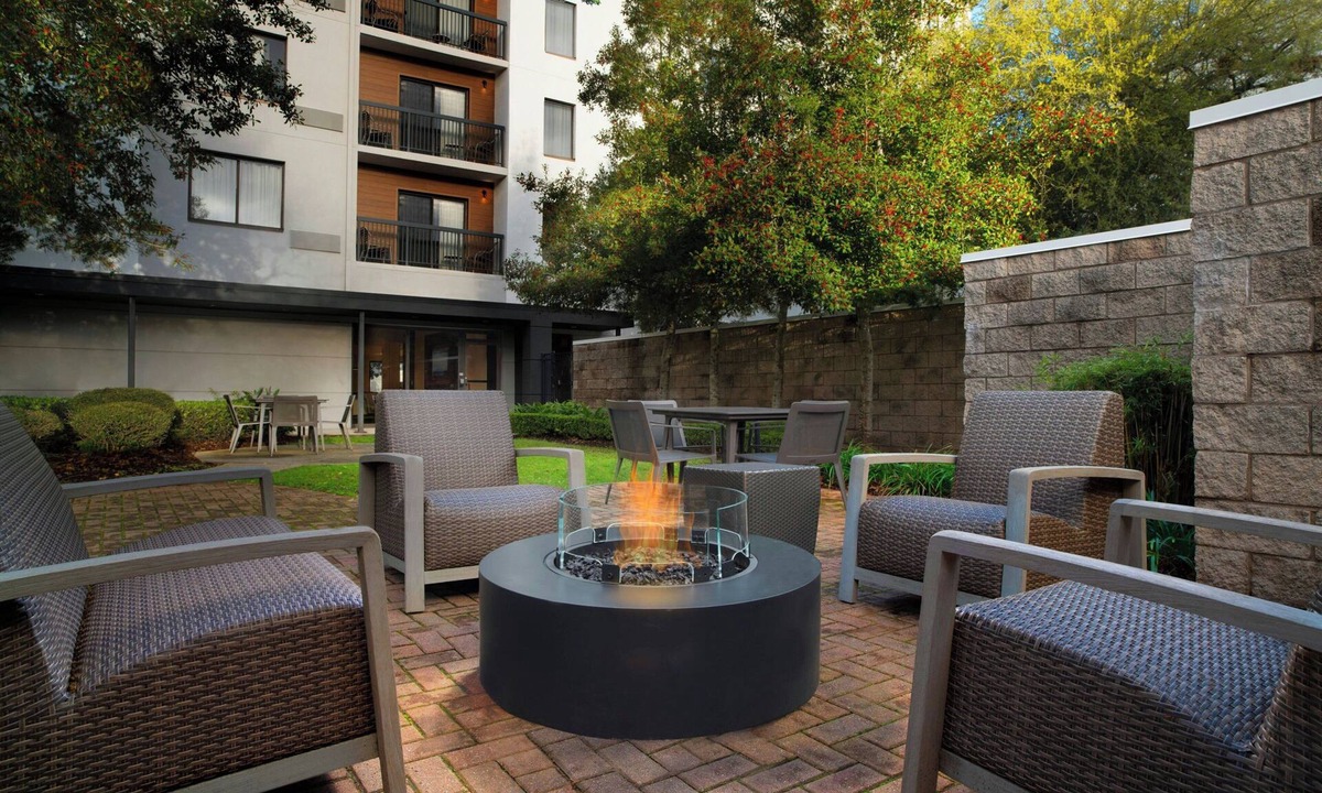 Metairie Hotel | Courtyard by Marriott New Orleans Metairie