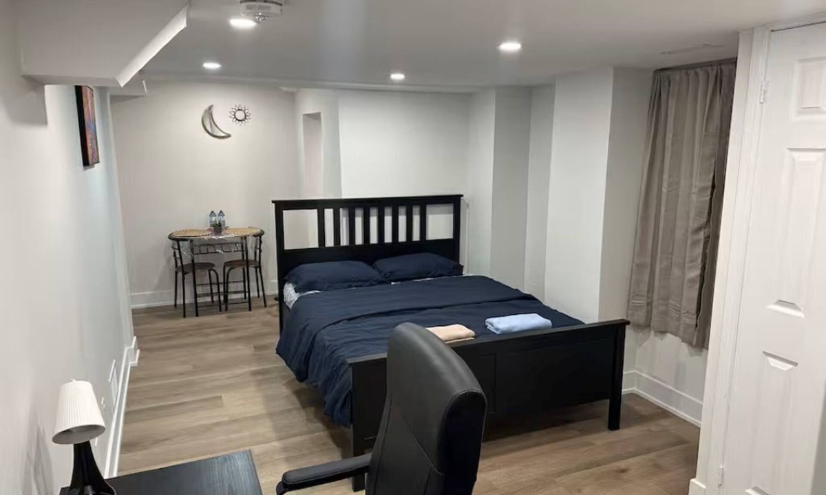 Thornhill House | Cozy Basement Studio Suite