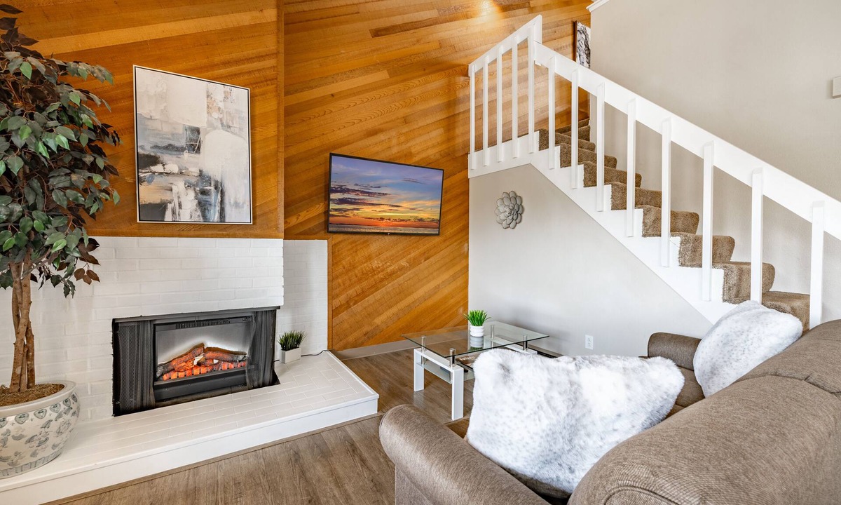 Birch Bay Condo | Cozy Birch Bay Summer Break Hot Tub 205