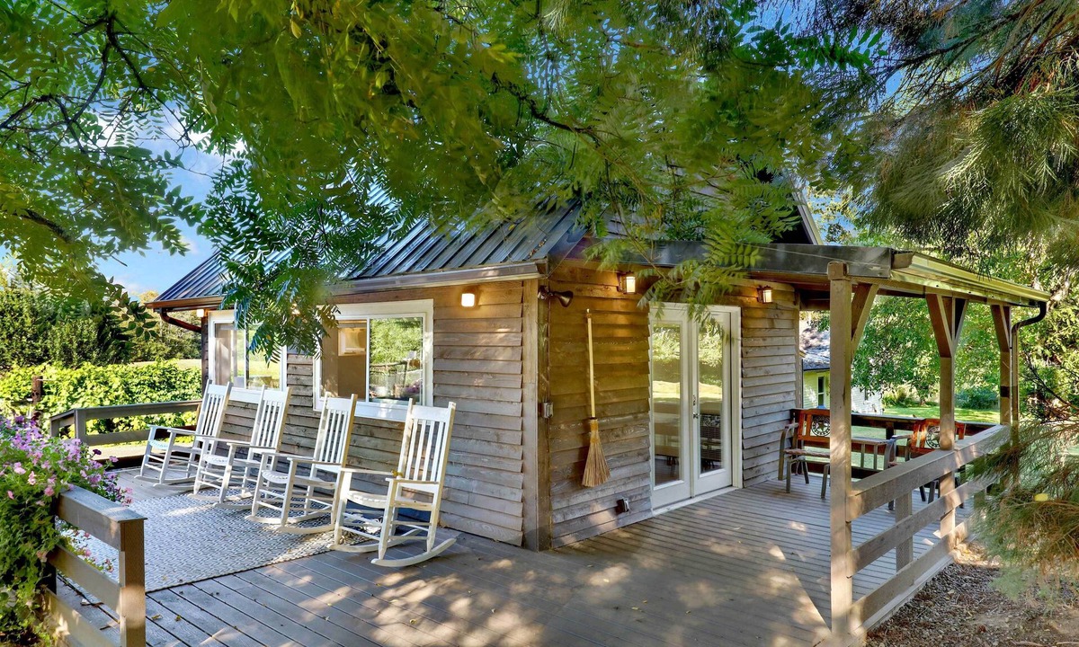 Ferndale Apartment | Cozy Ferndale Studio on 20-acre Working Farm!