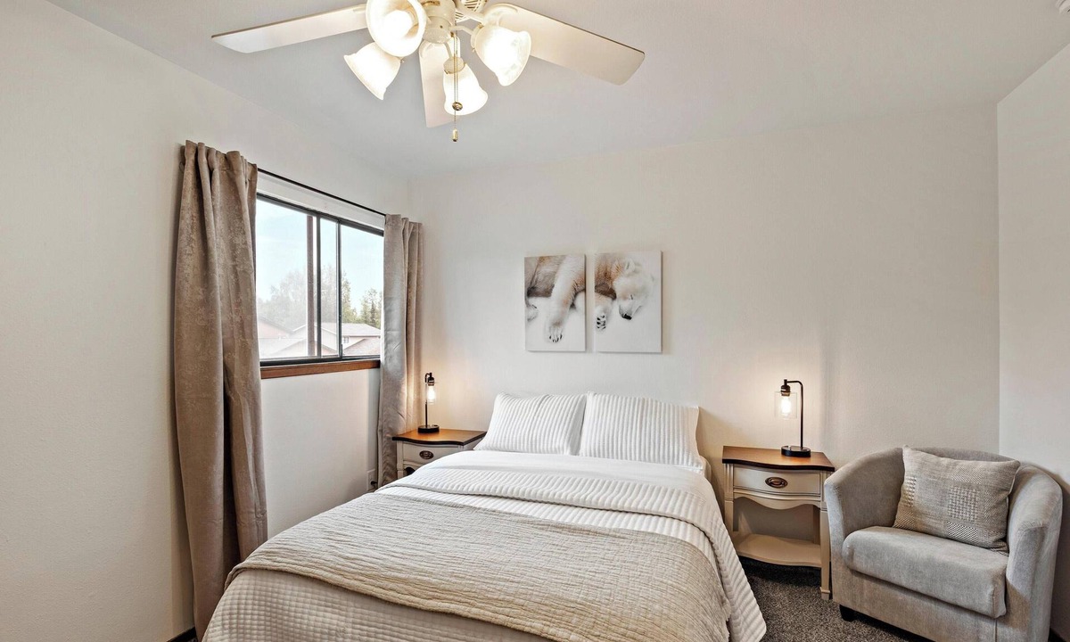 Campbell Park House | Cozy Northern Den: Centrally Located 2BR+1.5BA