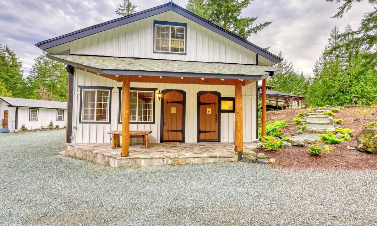 Anacortes House | Cozy Private Ranch Cabin, Whistle Lake, Sleeps 6