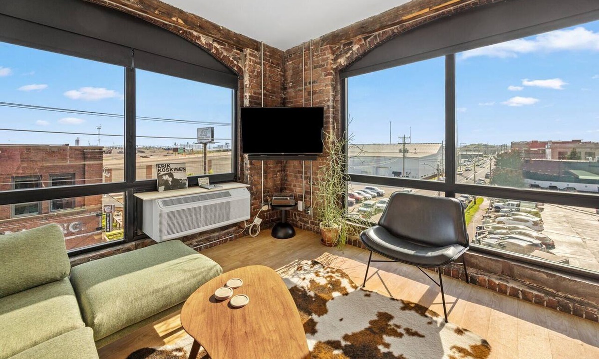 Duluth Apartment | Craft District Apt w/Gym & Coffee Shop 307