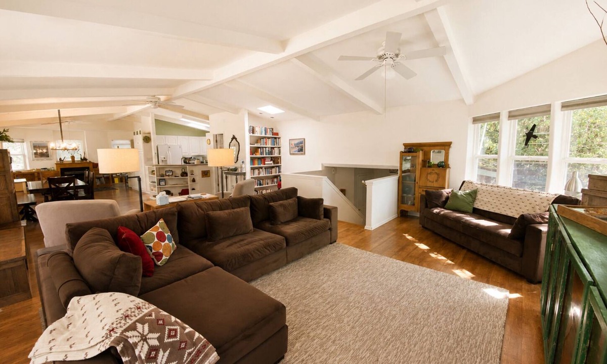 Hermosa House | Creekside Retreat with Yard, Close to Downtown and Ski, Dog Friendly