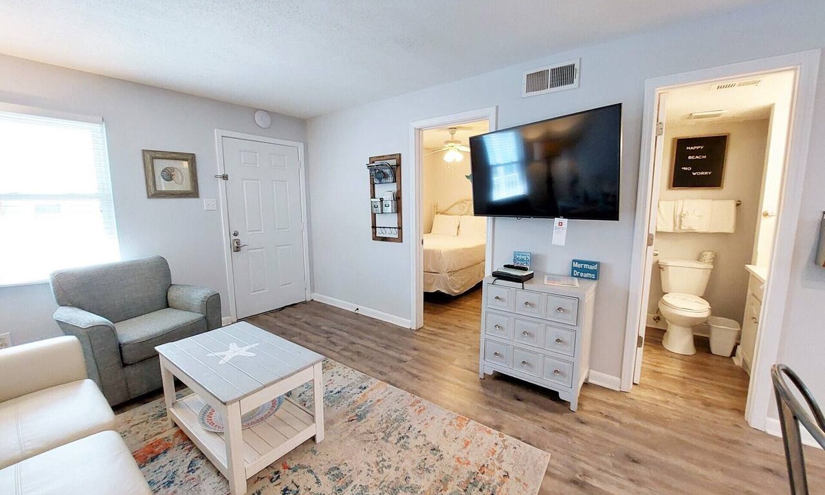 Gulf Shores Condo | Cute, beach side condo! Sunrise Village 117 | Easy Beach Access | Updated Interior | Pool