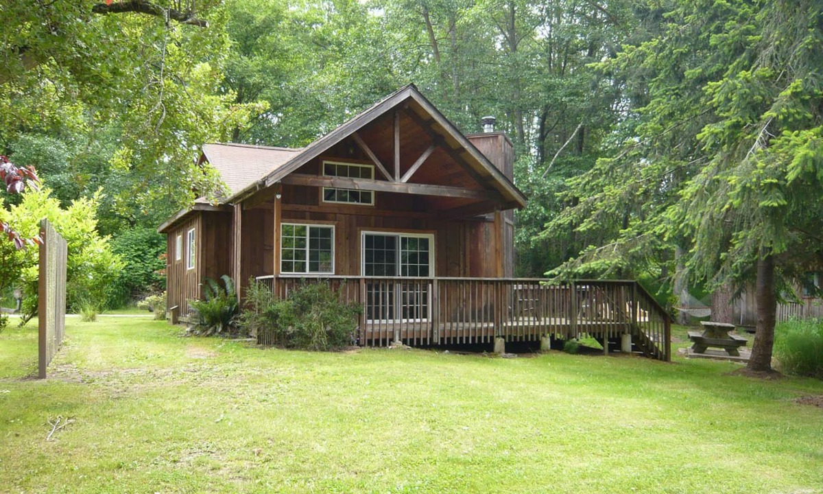 Eastsound Cabin | Deluxe Garden Studio w/Bunk House