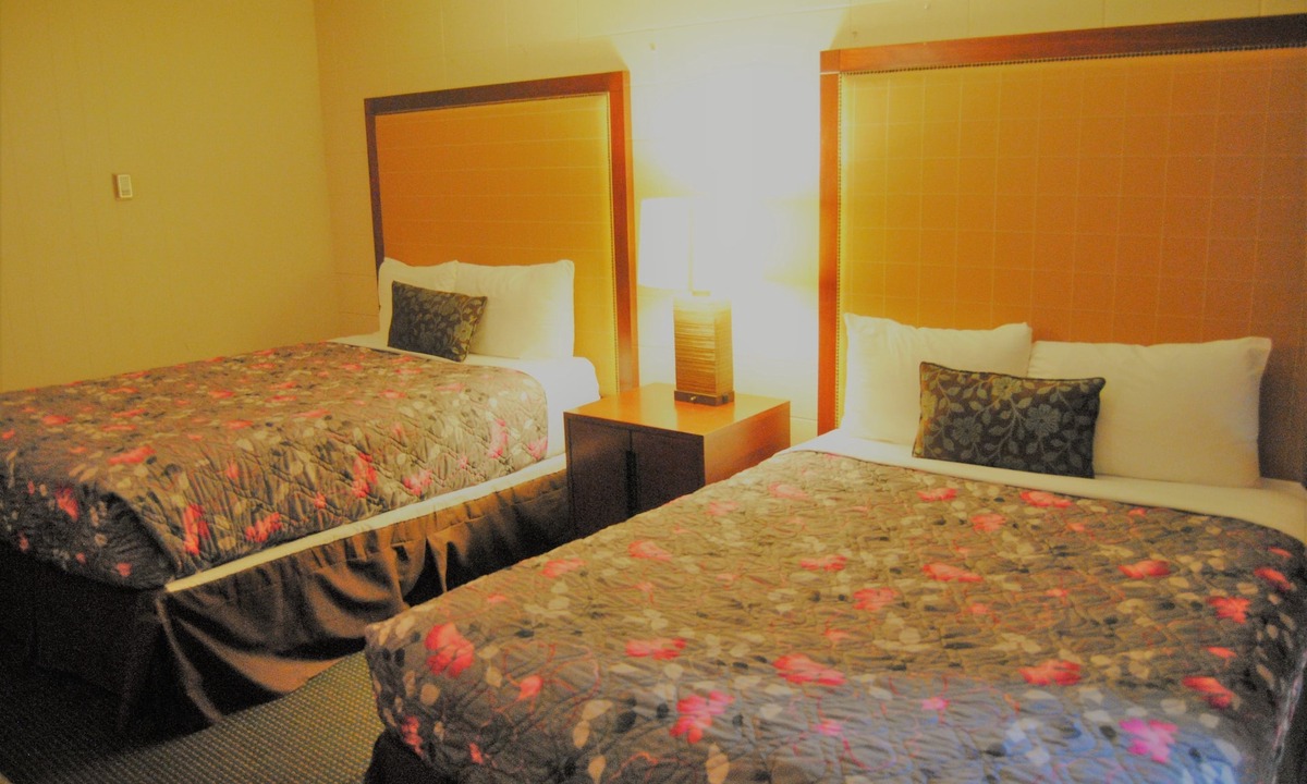 Southside Hotel | Derrick Motel