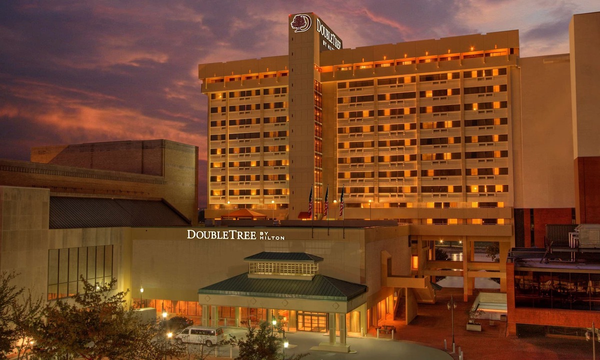 Downtown Little Rock Hotel | DoubleTree by Hilton Little Rock