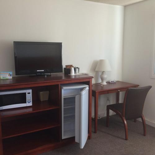 Esterhazy Hotel | Esterhazy Motor Hotel