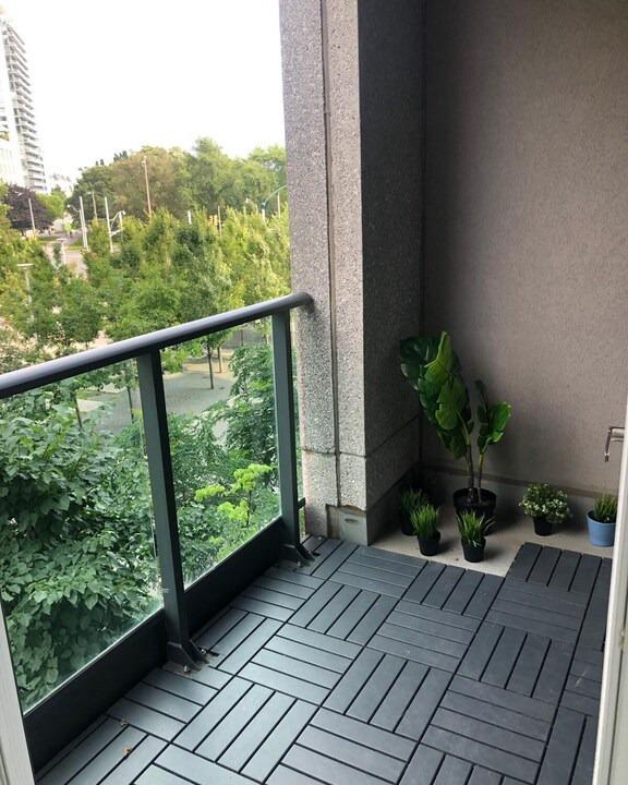 Fort York Apartment | Executive 1 Bedroom condo sleeps 4.