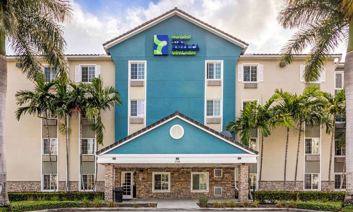 Davie Hotel | Extended Stay America Select Suites - Fort Lauderdale - Airport - West