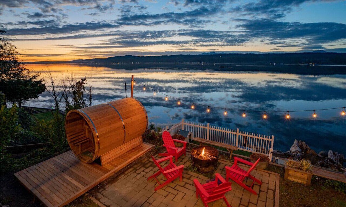 Belfair House | Fair Haven Oyster Beachfront Modern Paradise