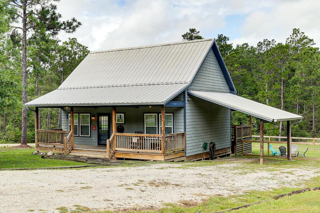 Brookeland House | Fire Pit & Yard! Rayburn Country Resort Escape
